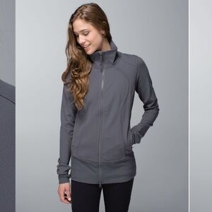 Lululemon Nice Asana Jacket *Brushed
Soot Light size 4